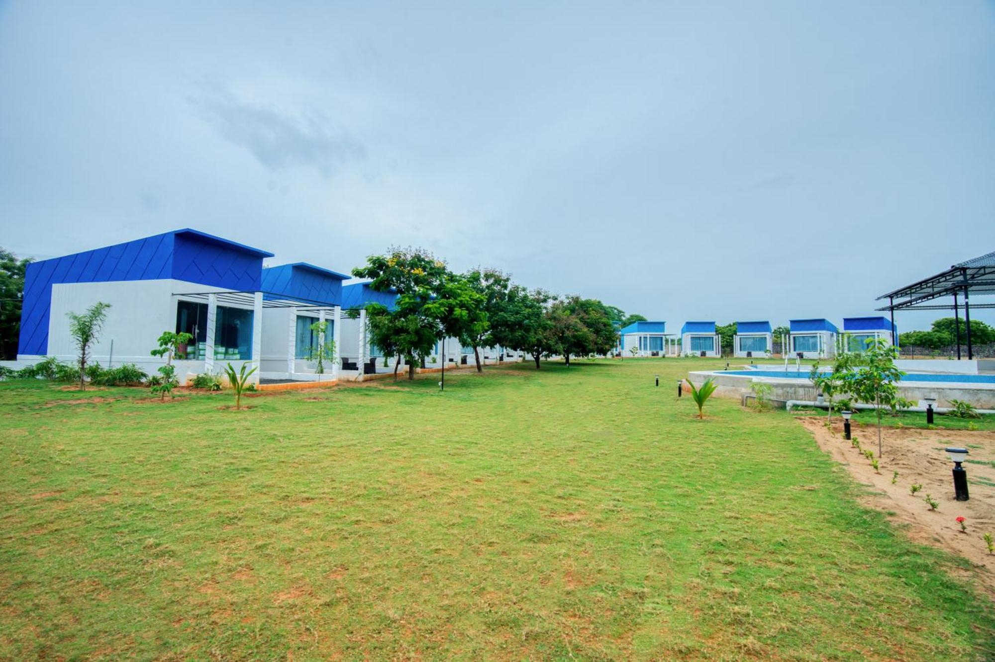 Seaborne Beach Resort Auroville Exterior photo
