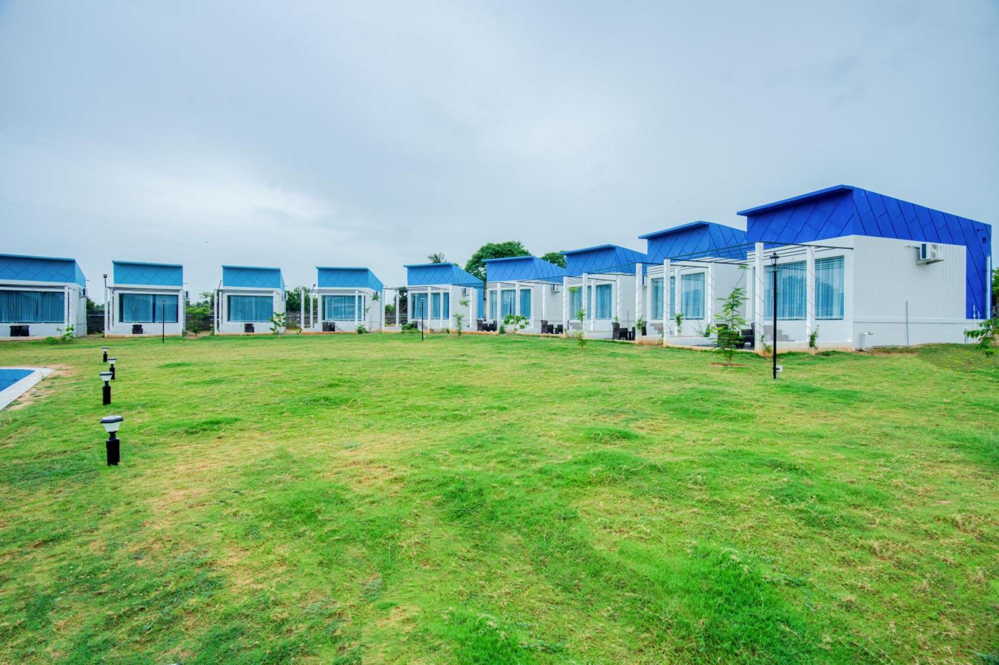 Seaborne Beach Resort Auroville Exterior photo
